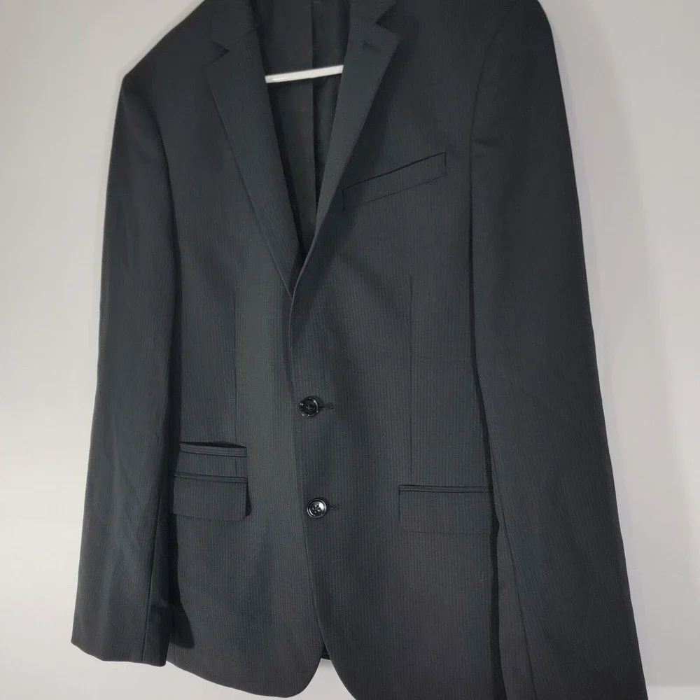 Express Photographer Men's Sport Coat Two Button CH Black Striped 36R Fitted‎